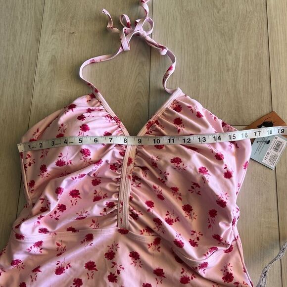 Shade & Shore Women's Halter Shirred Plunge Neck Medium Coverage One Piece Swims - Picture 3 of 11